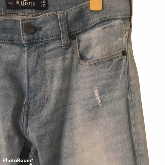 Hollister Distressed Skinny Jeans - Picture 9 of 12